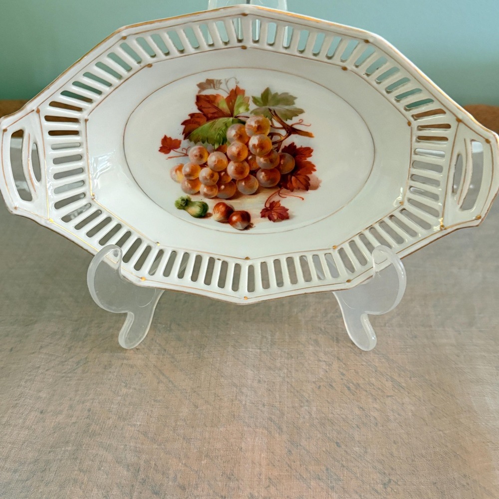 Vintage Schumann Bavaria Reticulated Porcelain Dish‎ Grapes & Nuts Oval Germany